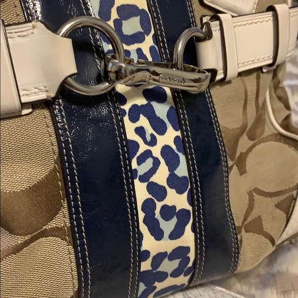 Authentic Coach Purse - Picture 2 of 6